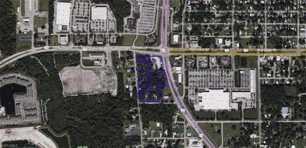 14993 N Cleveland AVE, NORTH FORT MYERS FL 33903-1