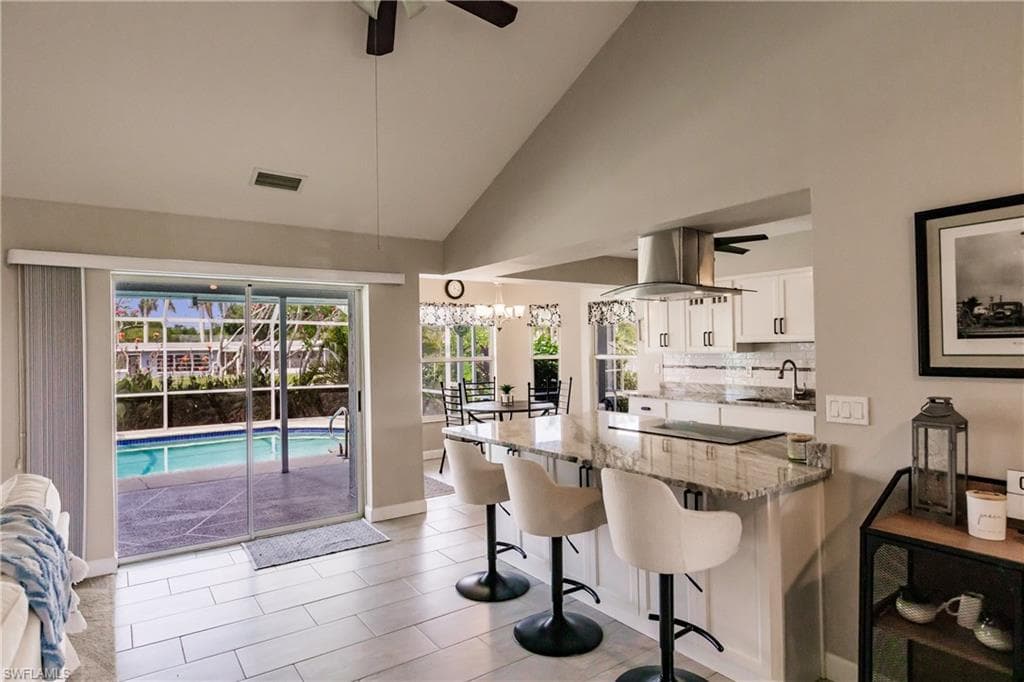 330 Bamboo DR, NORTH FORT MYERS FL 33917-6