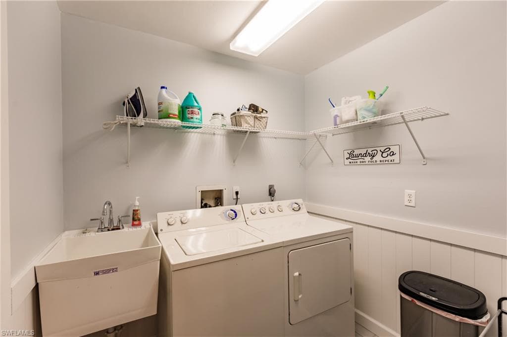 330 Bamboo DR, NORTH FORT MYERS FL 33917-39