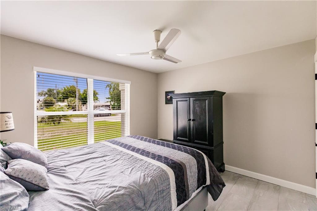 330 Bamboo DR, NORTH FORT MYERS FL 33917-24
