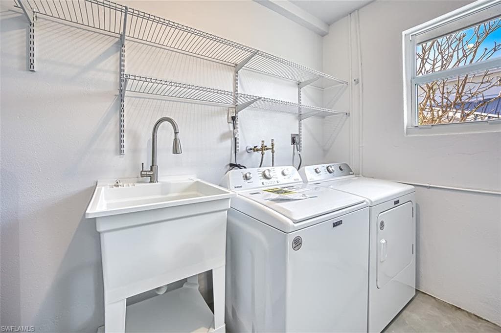 800 Beach RD, SANIBEL FL 33957-38