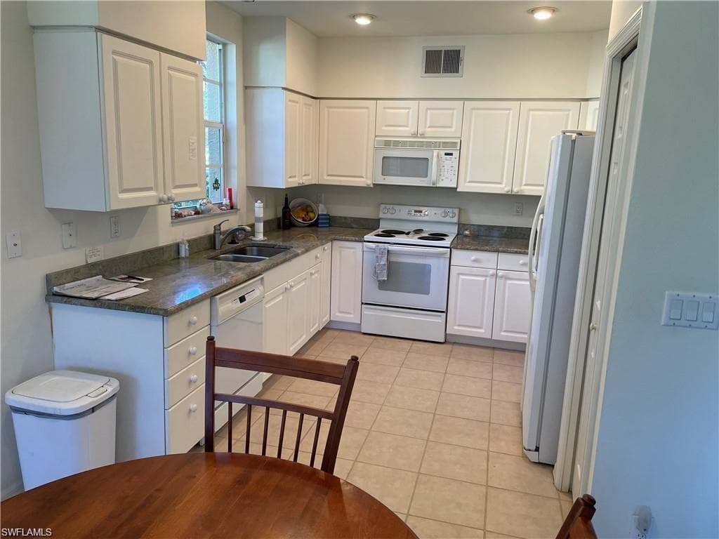 2288 Ashton Oaks LN # 103, NAPLES FL 34109-6