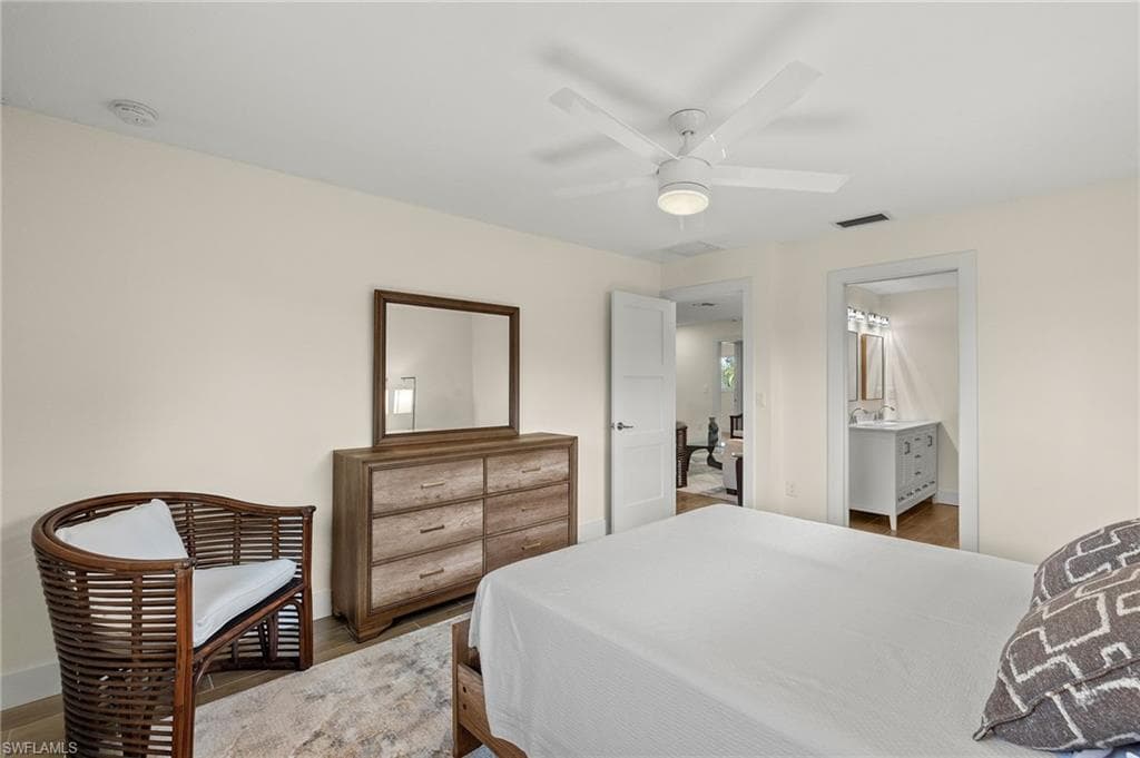 5869 Pine Tree DR, SANIBEL FL 33957-19
