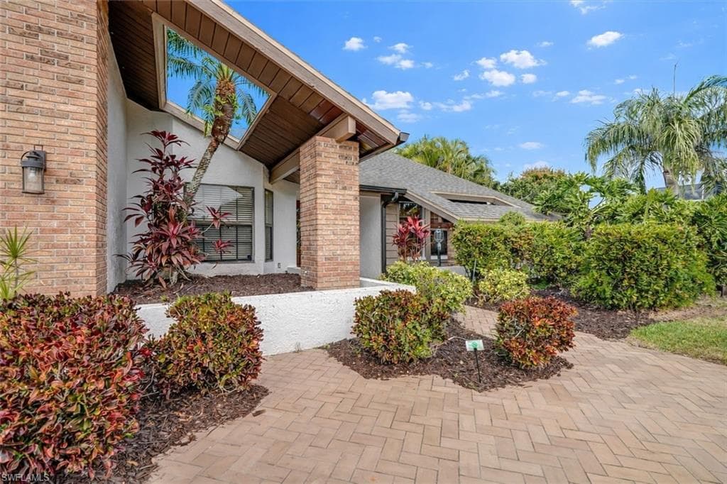 8746 Banyan Cove CIR, FORT MYERS FL 33919-2