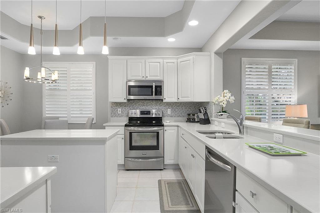 3099 Lancaster DR # 701, NAPLES FL 34105-6