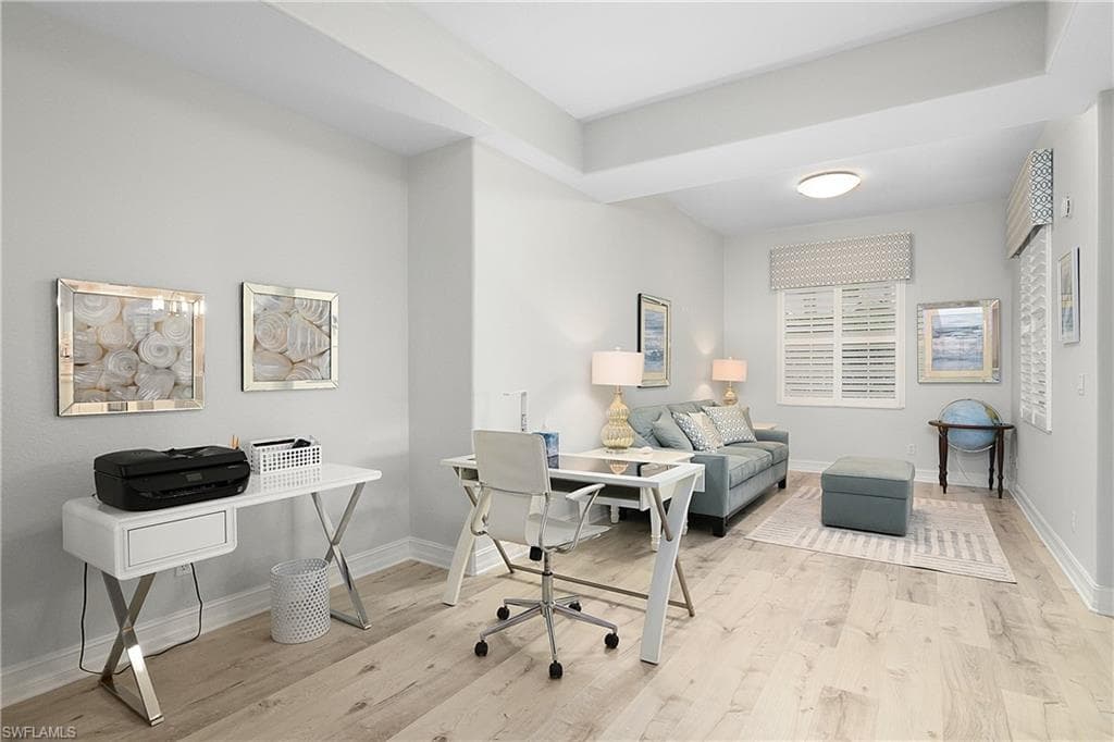 3099 Lancaster DR # 701, NAPLES FL 34105-10