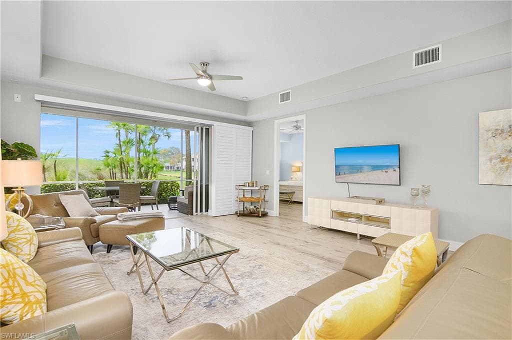 3099 Lancaster DR # 701, NAPLES FL 34105-3