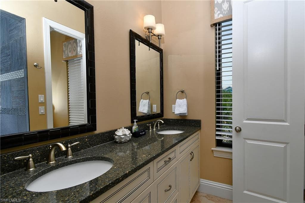 660 Gulf LN, CAPTIVA FL 33924-33