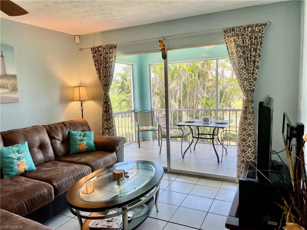 16211 Dublin CIR # E201, FORT MYERS FL 33908-10