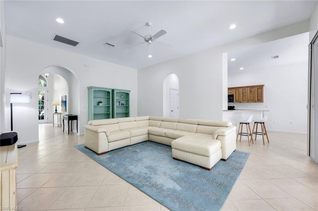 9375 Oak Strand DR, ESTERO FL 34135-6