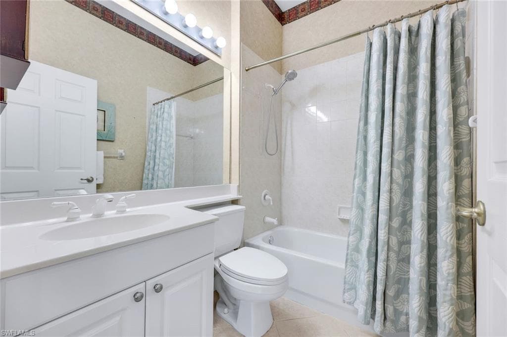 9375 Oak Strand DR, ESTERO FL 34135-17