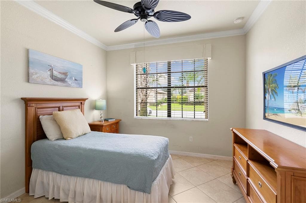 3915 Treasure Cove CIR, NAPLES FL 34114-25