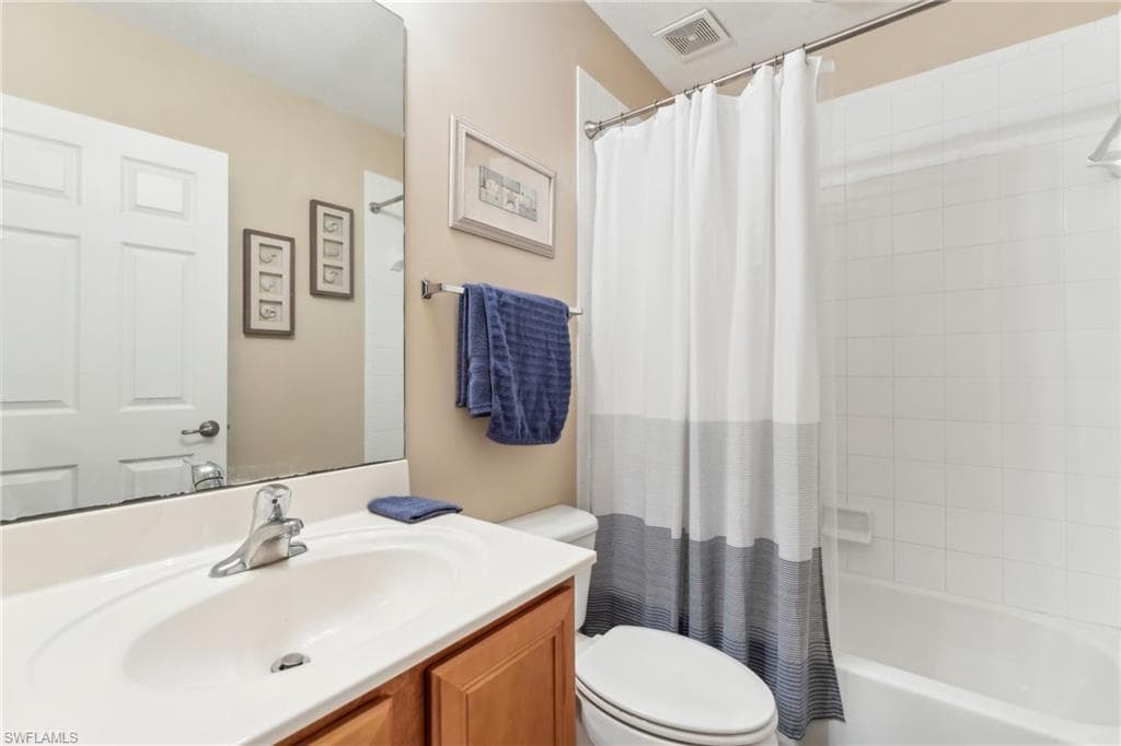 3327 Dandolo CIR, CAPE CORAL FL 33909-15