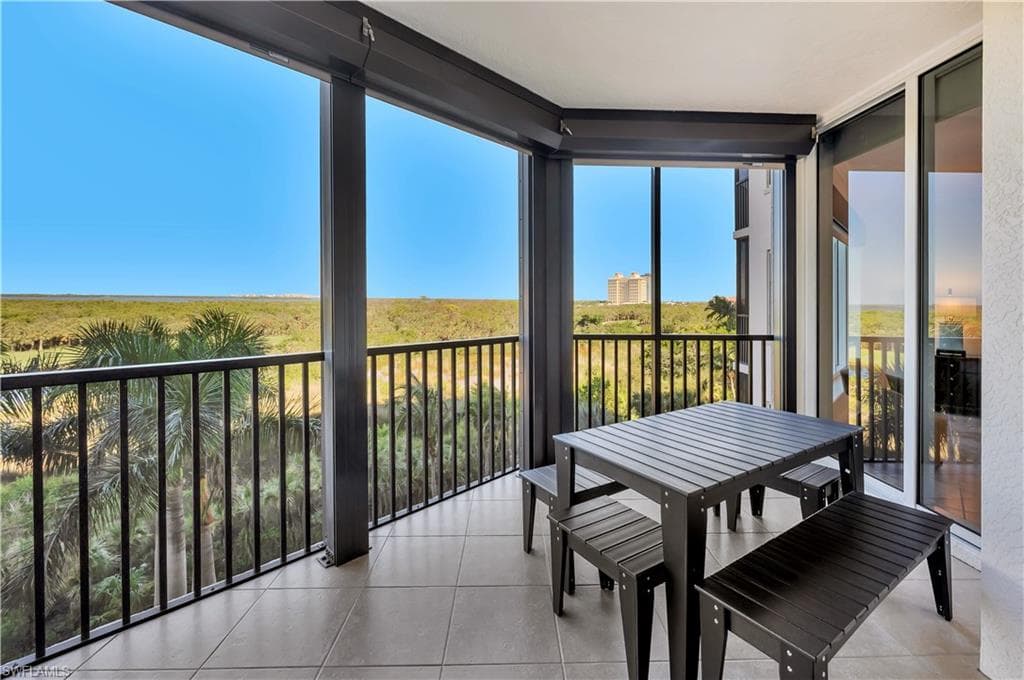 23850 Via Italia CIR # 404, ESTERO FL 34134-40