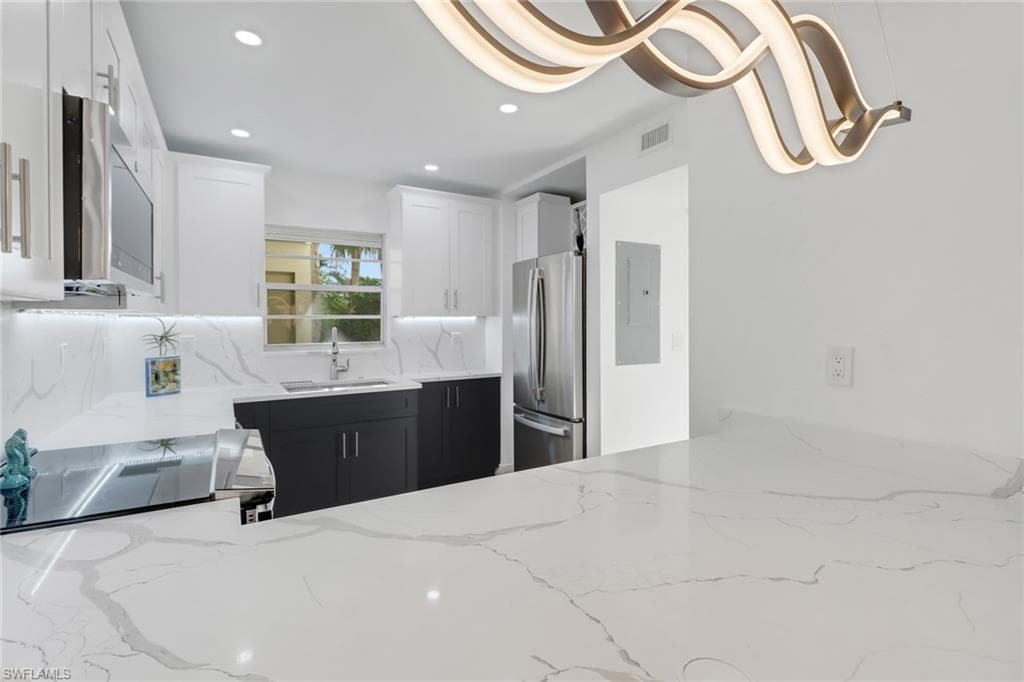 1200 Cherrystone CT # A104, NAPLES FL 34102-5