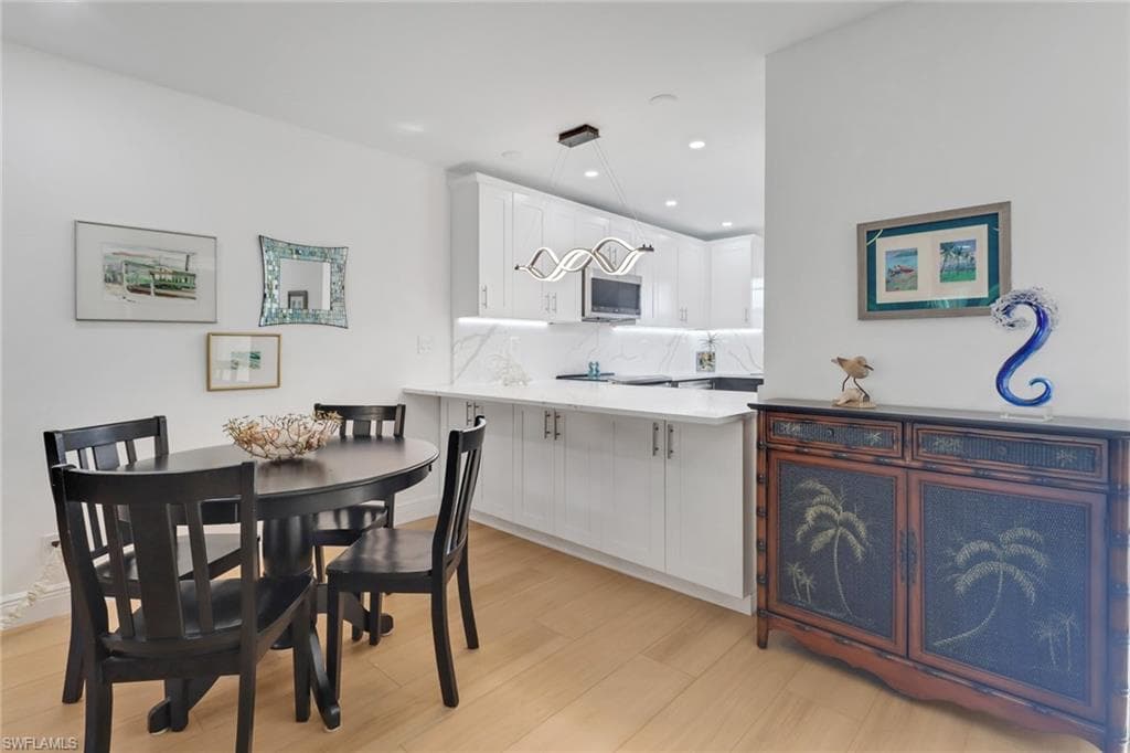 1200 Cherrystone CT # A104, NAPLES FL 34102-11