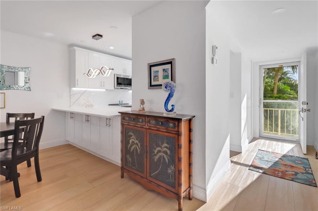 1200 Cherrystone CT # A104, NAPLES FL 34102-6