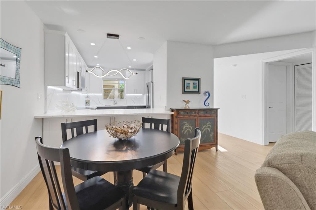 1200 Cherrystone CT # A104, NAPLES FL 34102-10