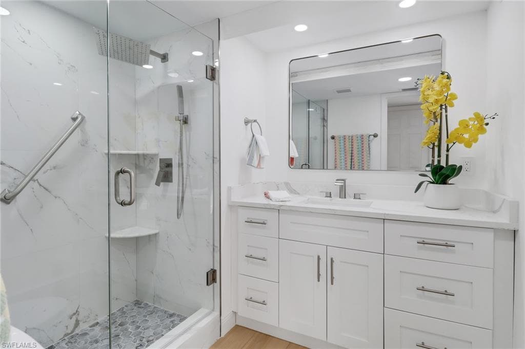 1200 Cherrystone CT # A104, NAPLES FL 34102-18