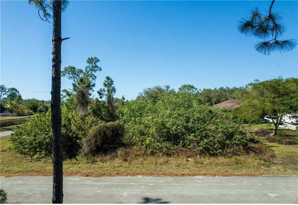 4407 E 20th ST, ALVA FL 33920-16