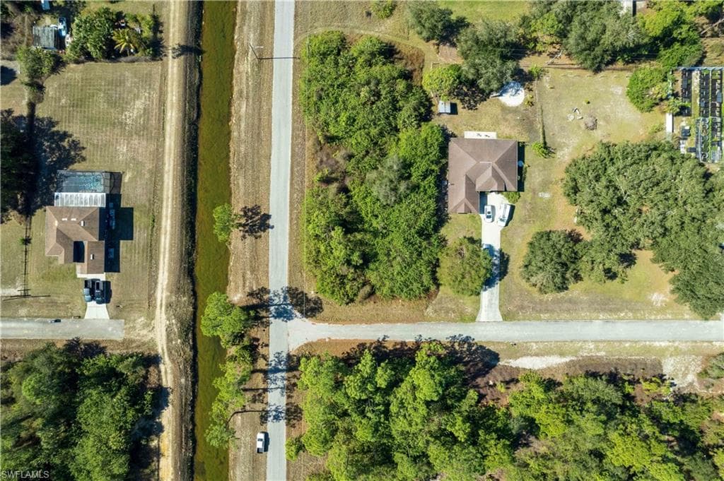 4407 E 20th ST, ALVA FL 33920-8