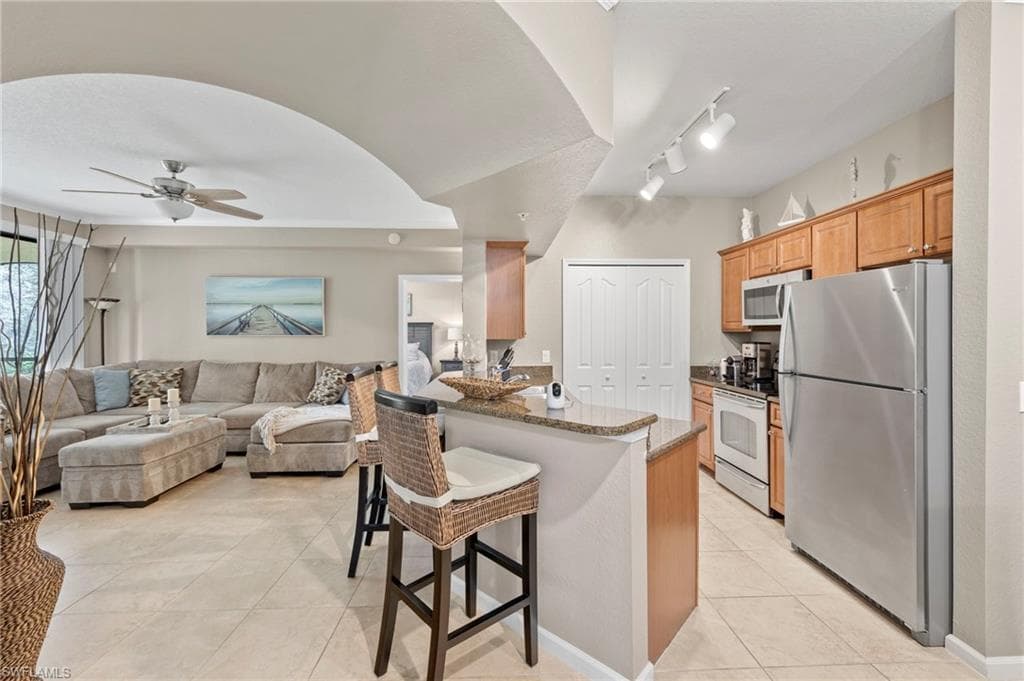 12955 Positano CIR # 104, NAPLES FL 34105-6