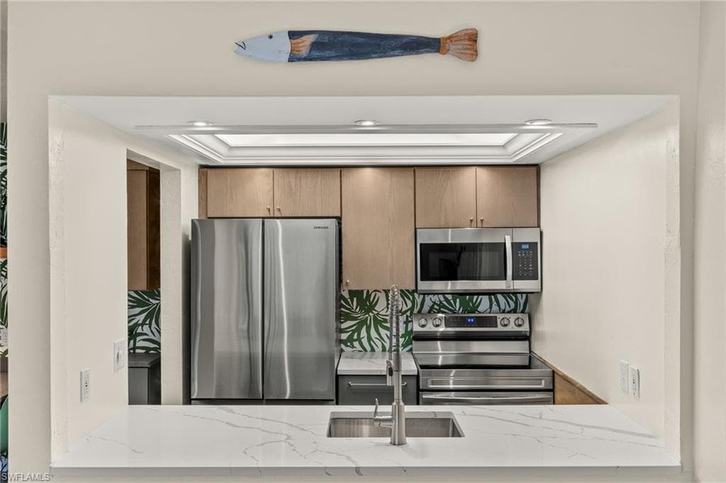 845 E Gulf DR # 212, SANIBEL FL 33957-12