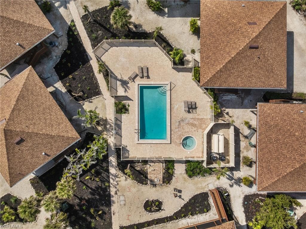 1811 Olde Middle Gulf DR # 10, SANIBEL FL 33957-26
