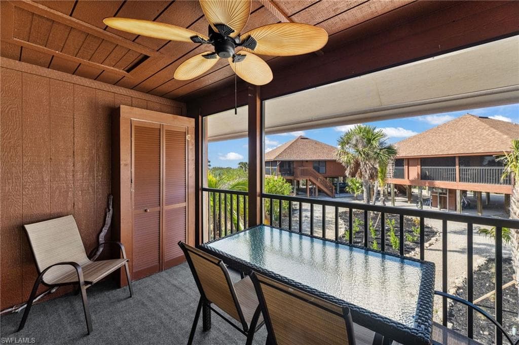 1811 Olde Middle Gulf DR # 10, SANIBEL FL 33957-16