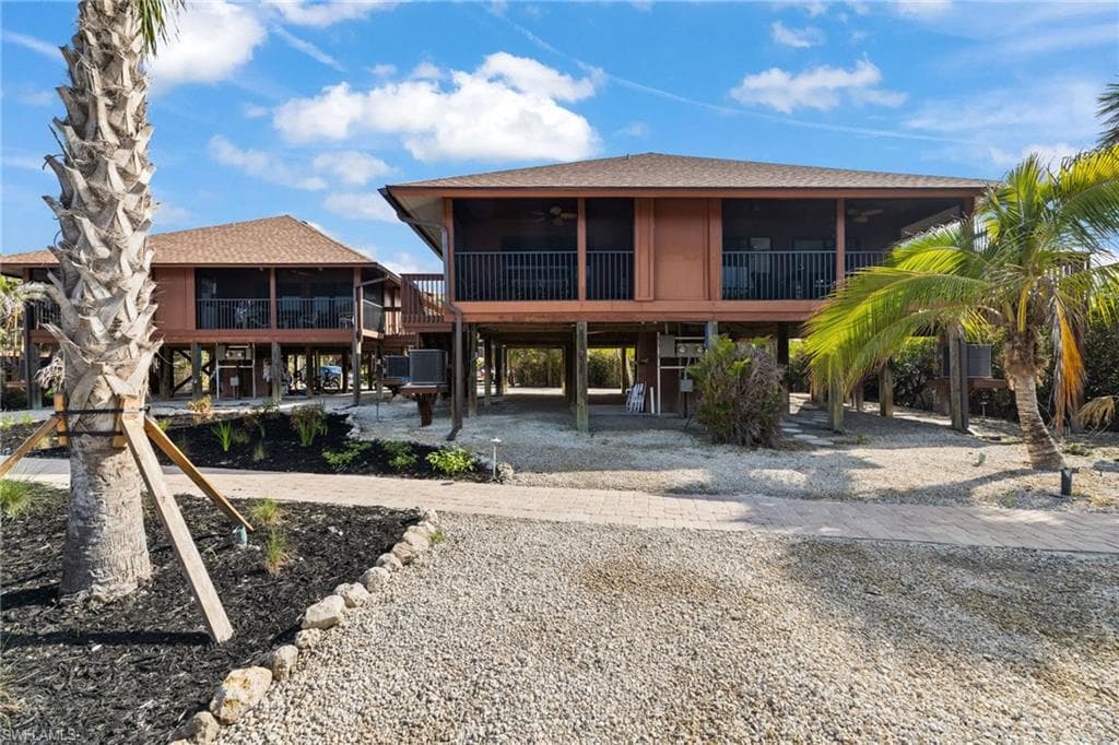 1811 Olde Middle Gulf DR # 10, SANIBEL FL 33957-35