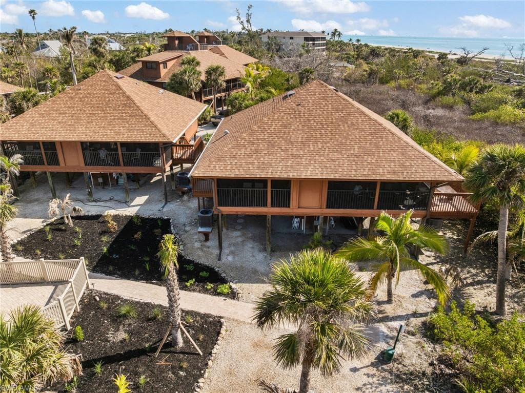 1811 Olde Middle Gulf DR # 10, SANIBEL FL 33957-37