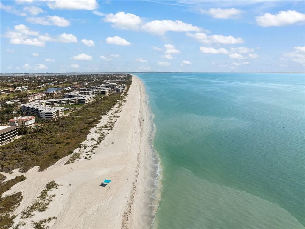 1811 Olde Middle Gulf DR # 10, SANIBEL FL 33957-38