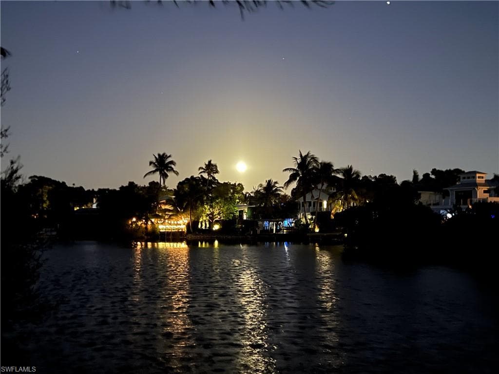 1050 11th ST N, NAPLES FL 34102-28