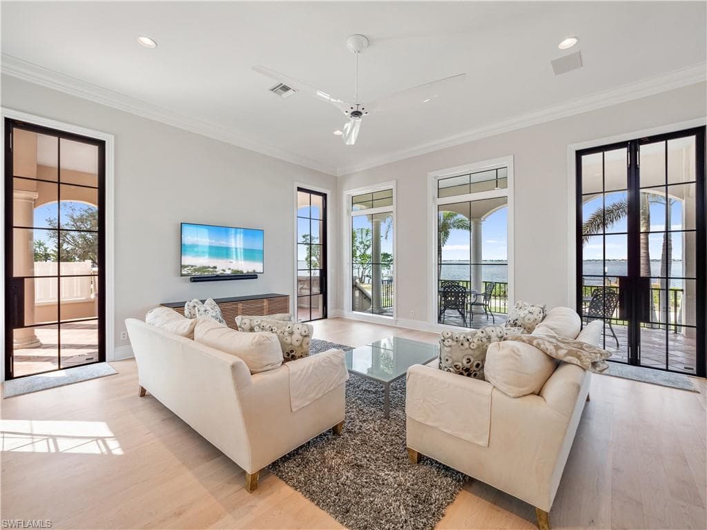 6005 W Riverside DR, FORT MYERS FL 33919-15