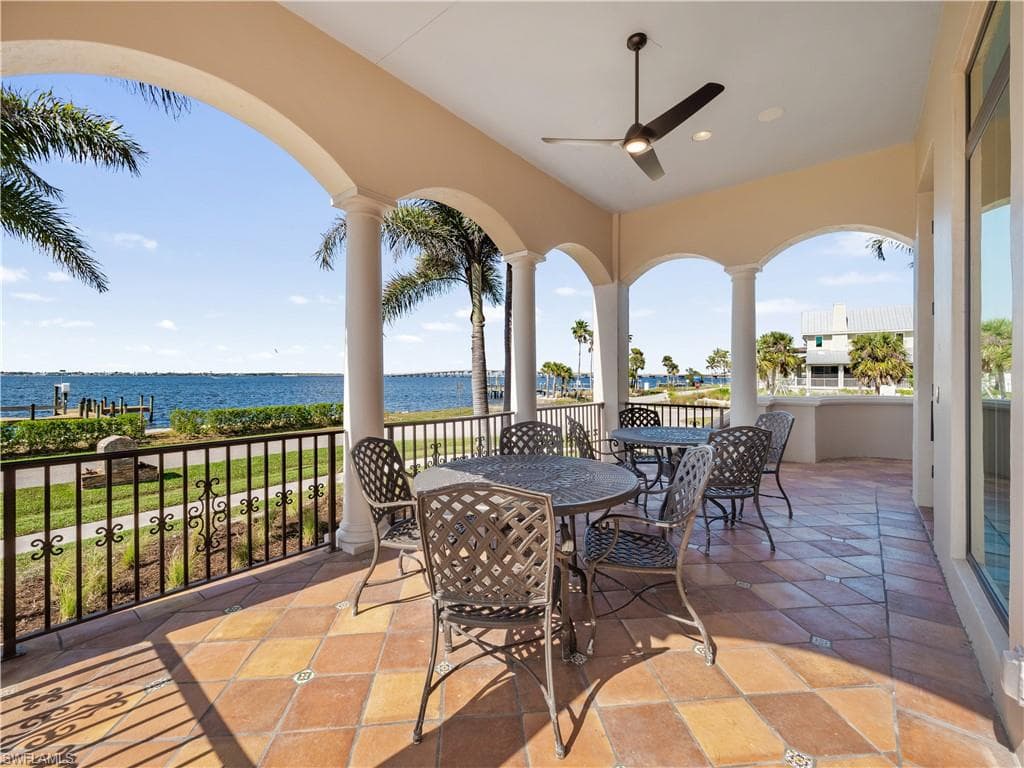 6005 W Riverside DR, FORT MYERS FL 33919-25