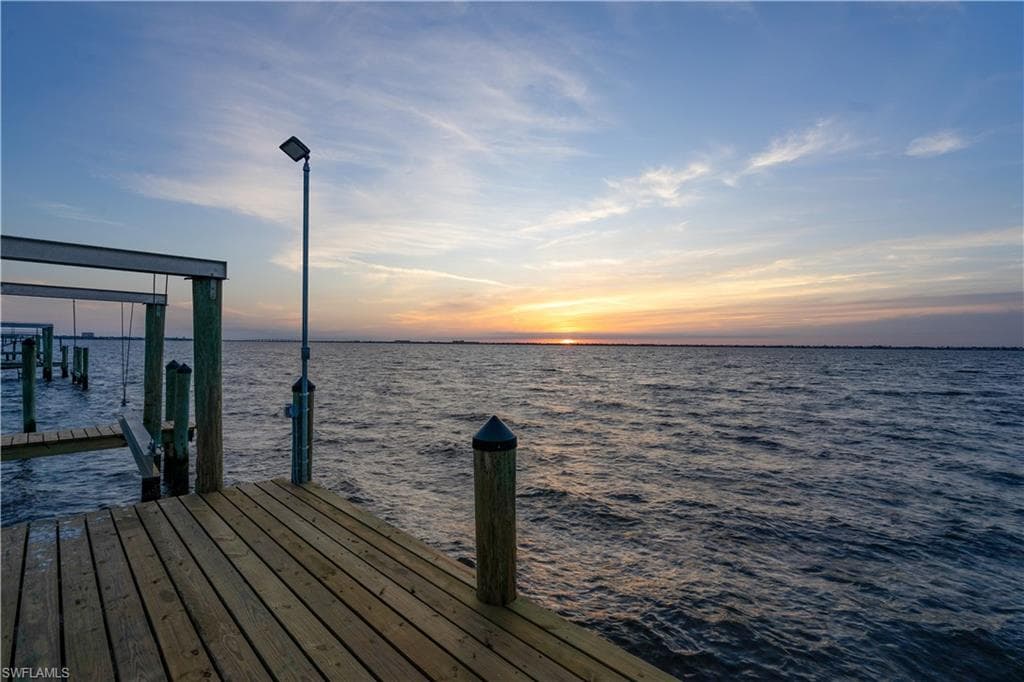 6005 W Riverside DR, FORT MYERS FL 33919-29