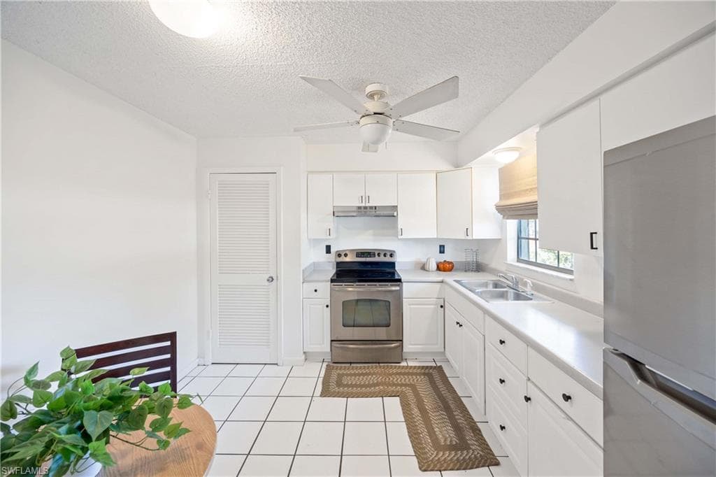 3325 Airport RD N # F3, NAPLES FL 34105-7