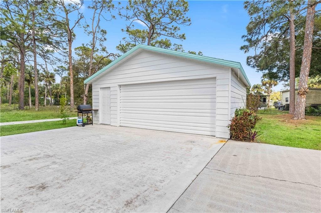 7713 Ebson DR, NORTH FORT MYERS FL 33917-23