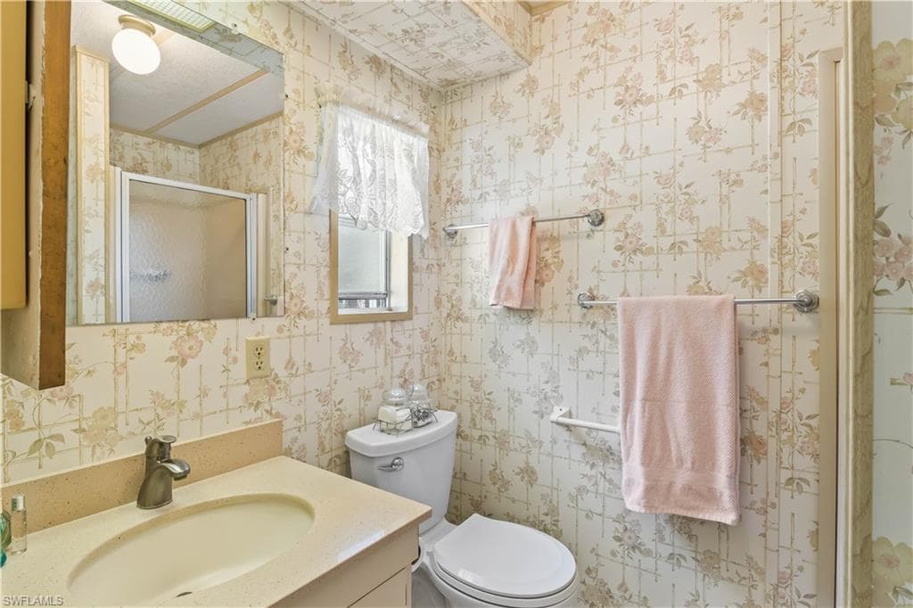 7713 Ebson DR, NORTH FORT MYERS FL 33917-17