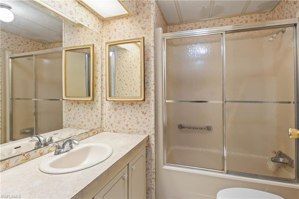 7713 Ebson DR, NORTH FORT MYERS FL 33917-14