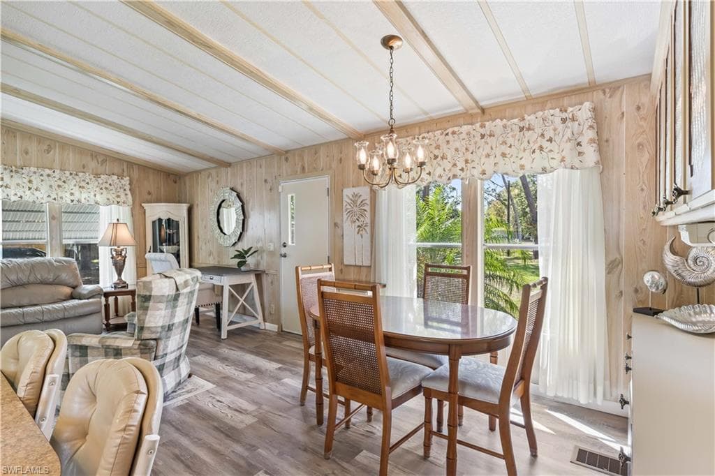 7713 Ebson DR, NORTH FORT MYERS FL 33917-7