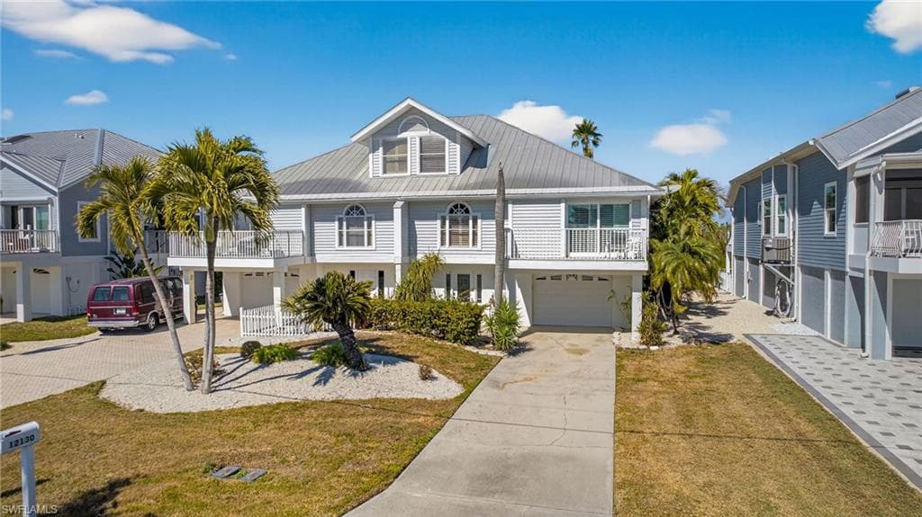 12130 Siesta DR, FORT MYERS BEACH FL 33931-1