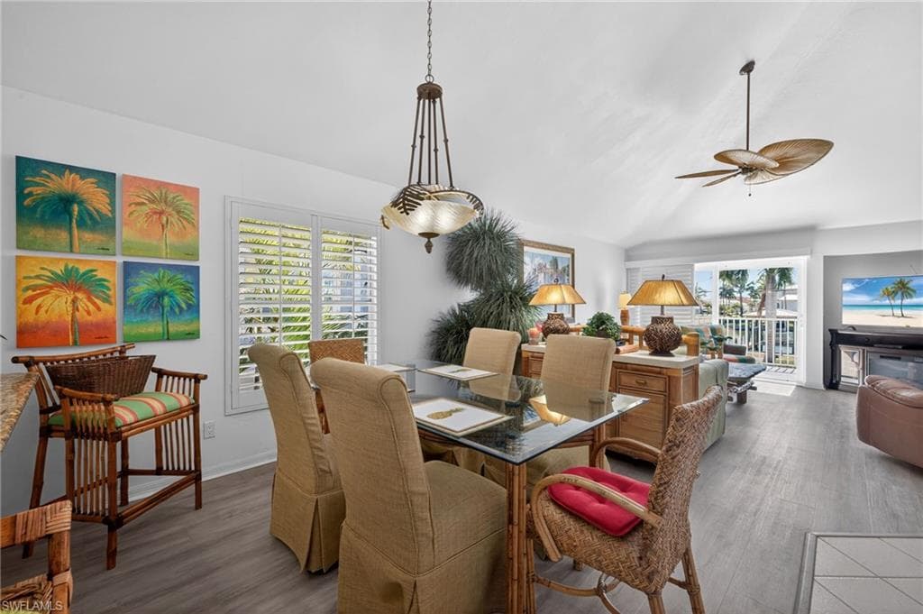 12130 Siesta DR, FORT MYERS BEACH FL 33931-5