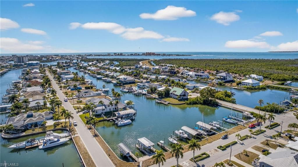 12130 Siesta DR, FORT MYERS BEACH FL 33931-31