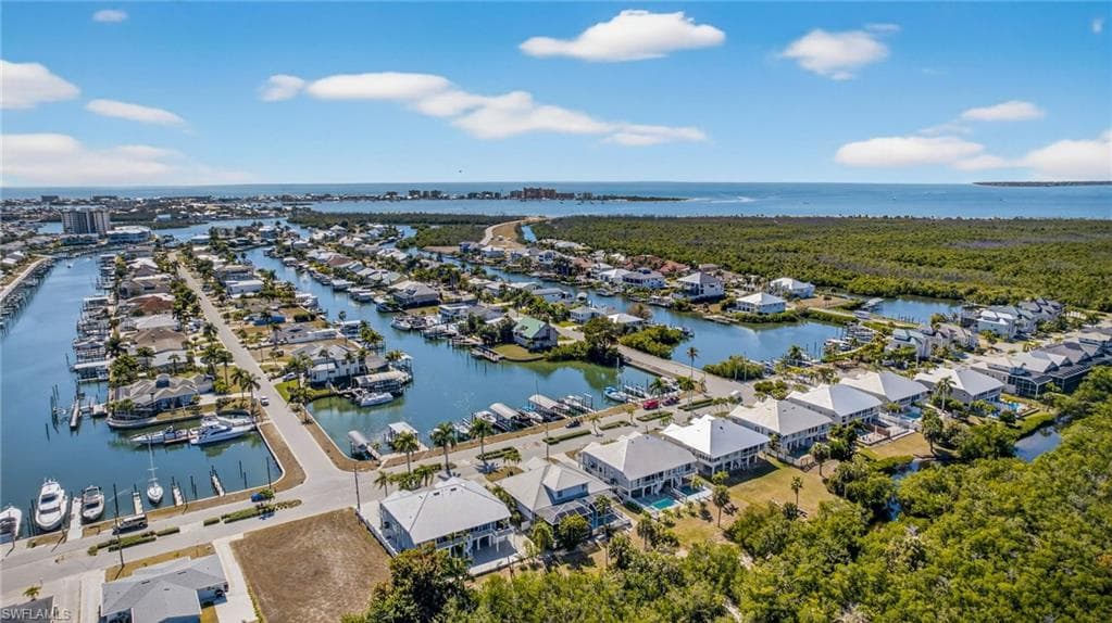 12130 Siesta DR, FORT MYERS BEACH FL 33931-33