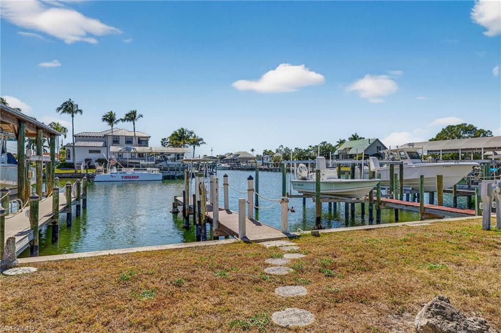 12130 Siesta DR, FORT MYERS BEACH FL 33931-3