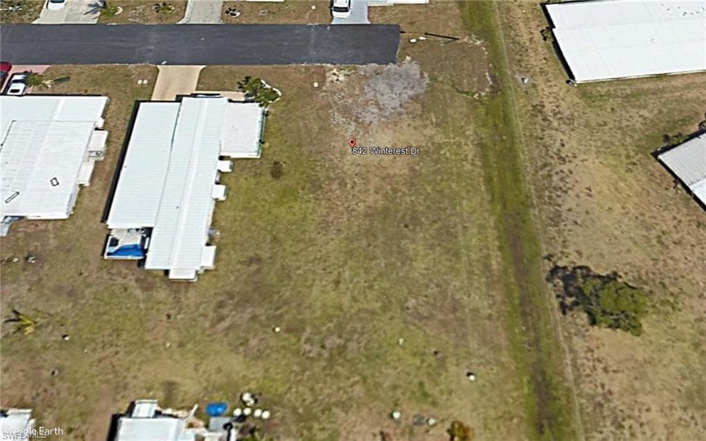 842 Winterest DR, NORTH FORT MYERS FL 33917-2