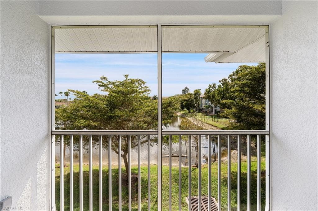 8342 Bernwood Cove LOOP # 810, FORT MYERS FL 33966-2