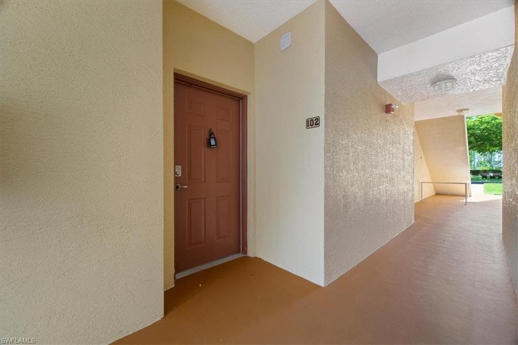 11400 Ocean Walk CIR # 102, FORT MYERS FL 33908-27