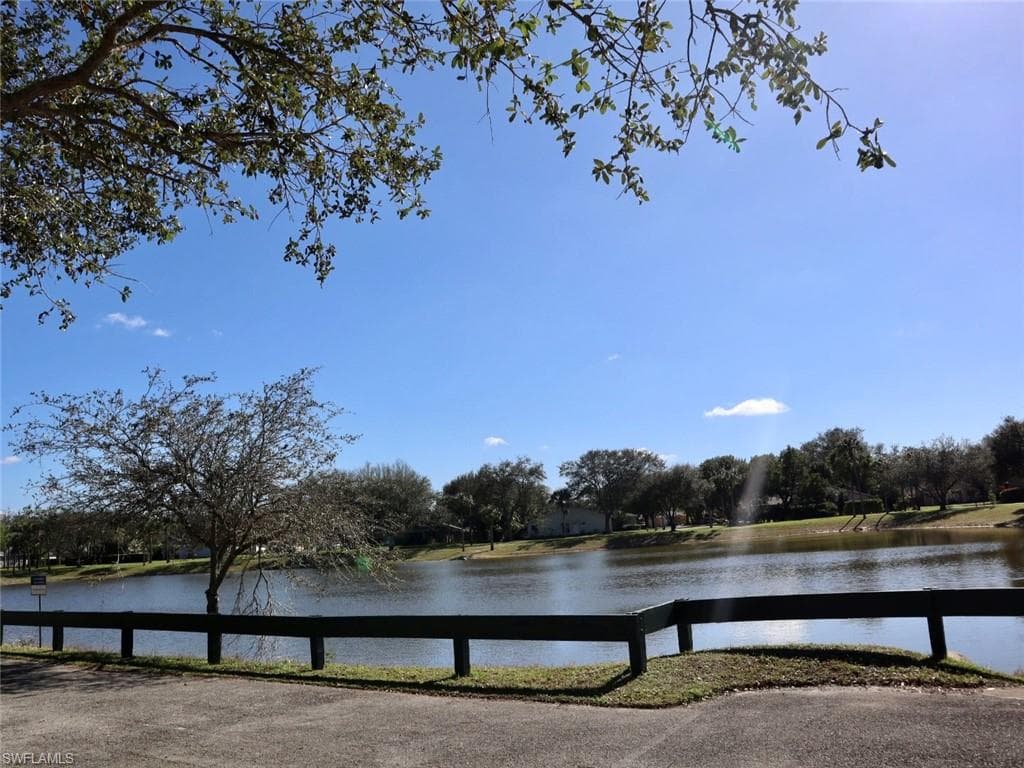 26728 Little John CT # 6, BONITA SPRINGS FL 34135-30